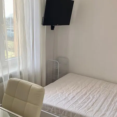 Uroczy Apartament Daire *